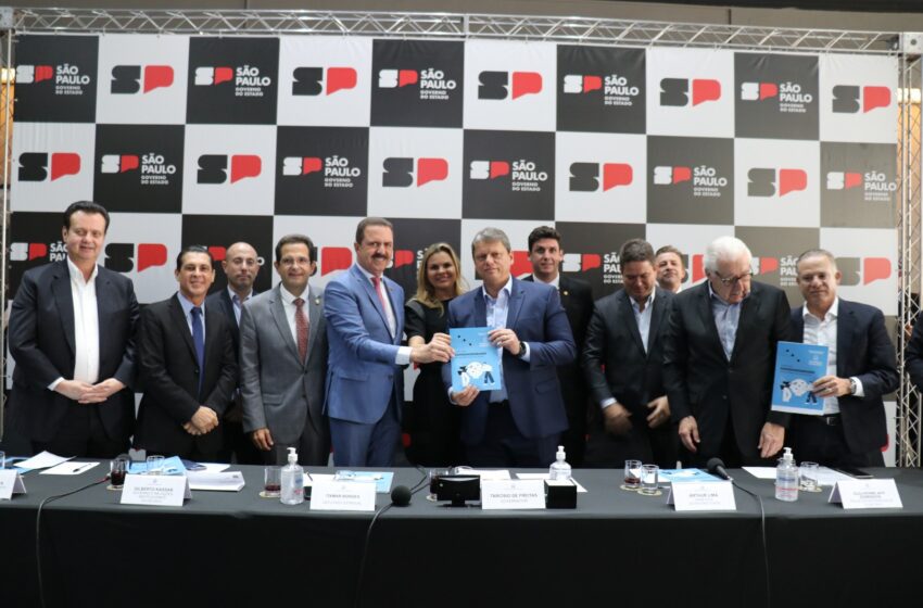  Governador Tarcísio, deputado Itamar Borges, secretários e deputados discutem ações de incentivo ao empreendedorismo