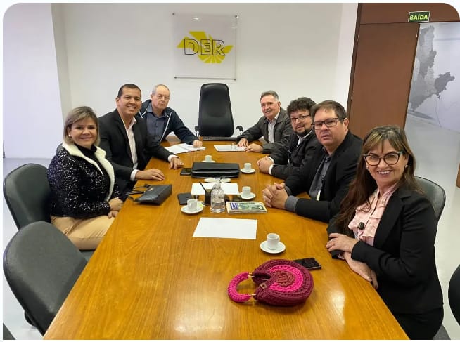  Em reunião no DER prefeito Mura discute obras de mobilidade urbana para Santa Fé do Sul