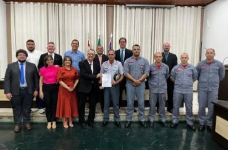 Corpo de Bombeiros de Santa Fé recebe Moção de Aplausos pelo resgate de vítima no Rio Paraná