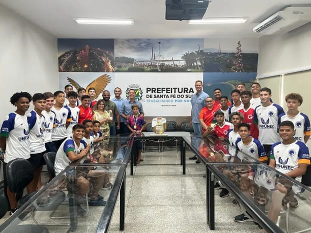  Equipe sub-16 do Santa Fé F.C. vence jogo contra time de Votuporanga e torna-se campeã da Copa União de Base