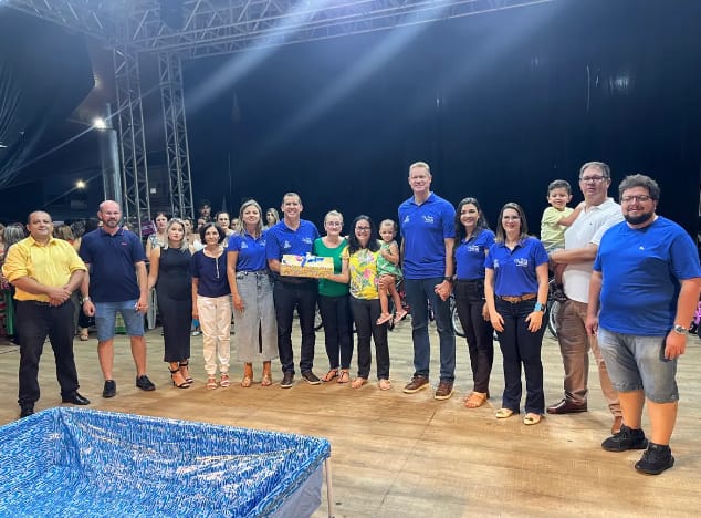  Governo Municipal de Santa Fé do Sul realiza sorteio da Premiação Sonho de Natal 2023 aos alunos que arrecadaram garrafas pet