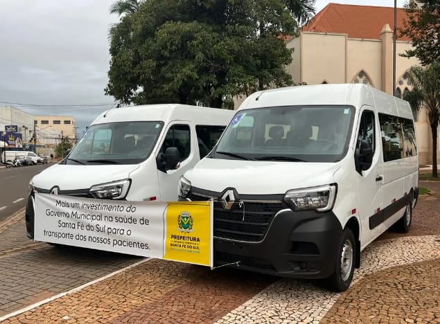  Governo Municipal compra duas Vans para a Saúde e reforça transportes de pacientes de Santa Fé do Sul
