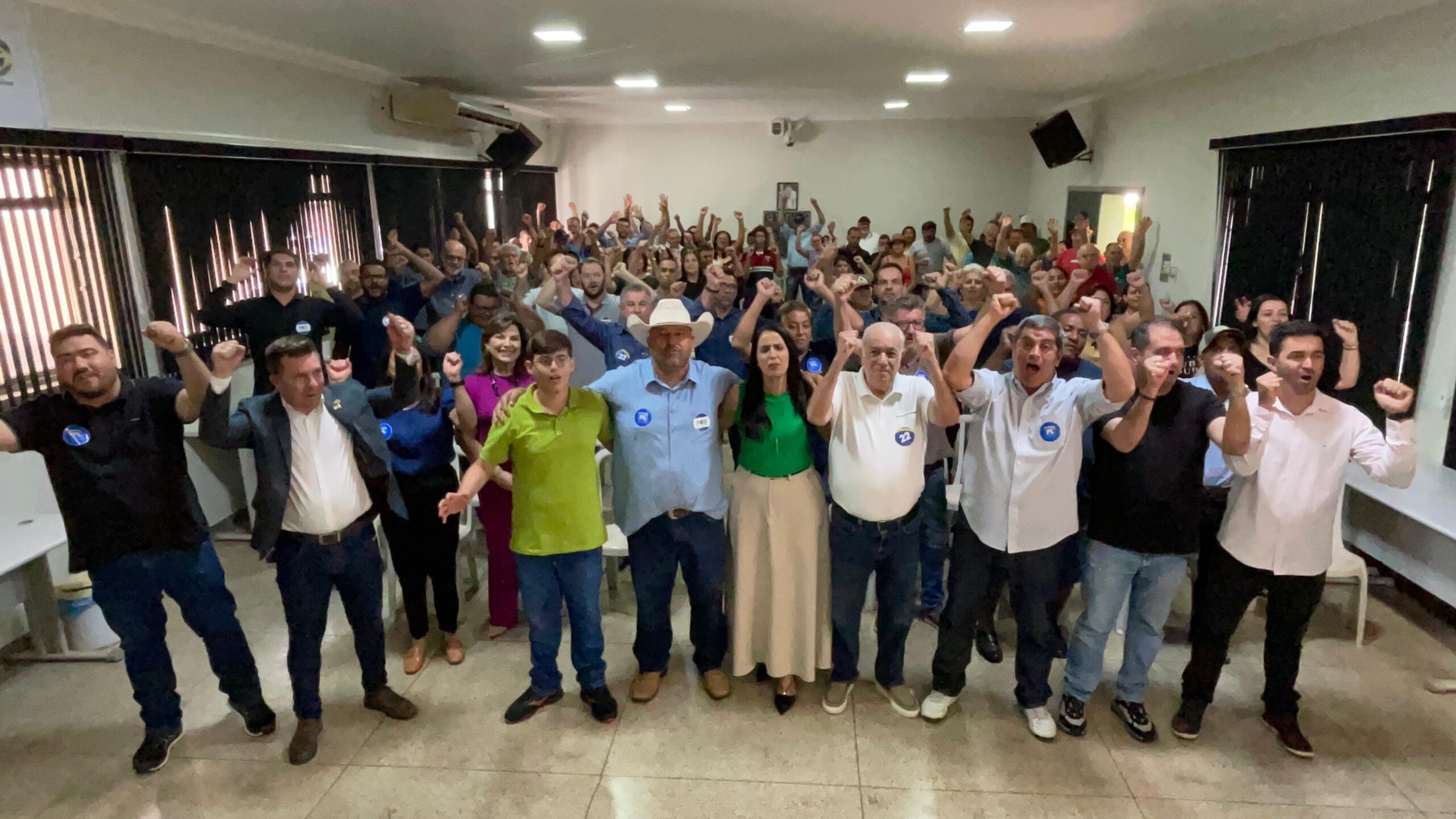 Valdir Semensati é oficializado como pré-candidato a prefeito de Palmeira D’Oeste em Convenção do PL e PRD