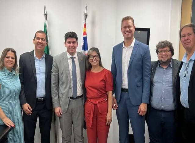  Mura, Benitez e vereadores viajam a São Paulo em busca de recursos para a construção do Canil Municipal de Santa Fé do Sul
