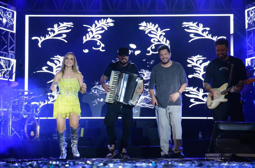  Dupla sertaneja Thaeme e Thiago faz show na abertura do Sonho de Natal 2024 em Santa Fé do Sul