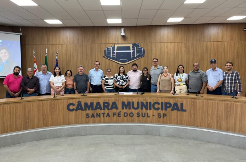  Mura e vereadores se reúnem com a Deputada Federal Maria Rosas em Santa Fé do Sul