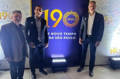 Prefeito Evandro Mura, Vice-Prefeito Capitão Benitez e Vereador Vaguinho participam das comemorações dos 190 anos da ALESP