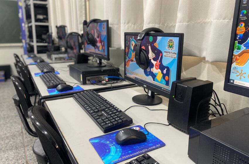  Laboratórios de Informática da Rede Municipal de Educação de Santa Fé do Sul recebem 120 novos computadores