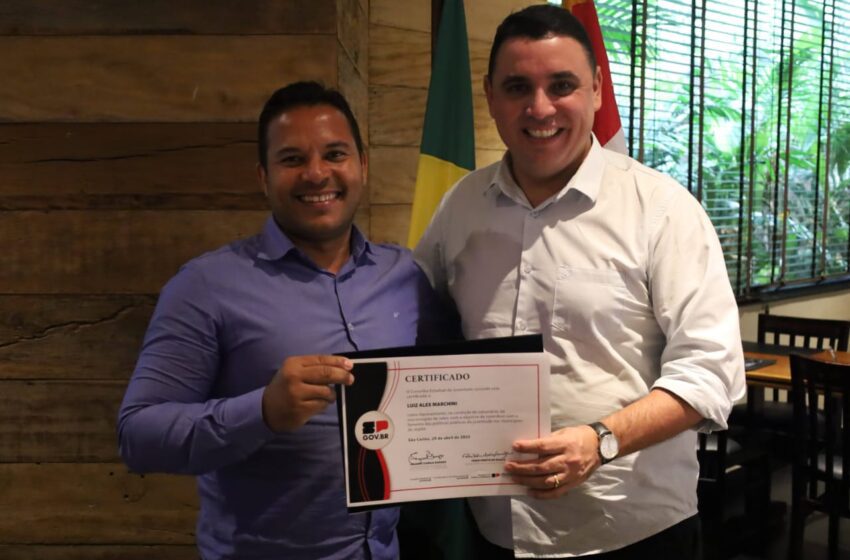  Casa da Juventude de Santa Fé do Sul é representada em eventos em SP