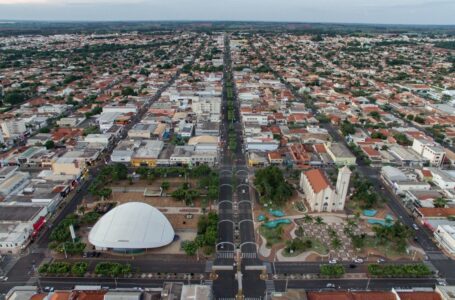 Santa Fé do Sul celebra 77 anos com avanços em infraestrutura, saúde e turismo