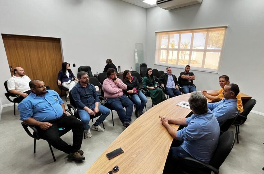  Secretários de Santa Fé do Sul apresentam cenário econômico à Comissão de Orçamento da Câmara