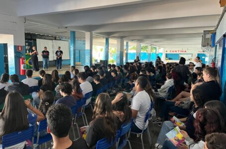 Roda de conversa sobre violência contra a mulher mobiliza estudantes da Escola Estadual Prof. Itael de Mattos