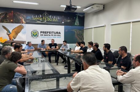 Prefeitura e Associação dos Tenistas firmam protocolo de intenções e trabalho social e esportivo com escolinha em Santa Fé do Sul