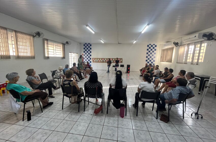  CRAS realiza oficina do Setembro Amarelo com idosos em Santa Fé do Sul