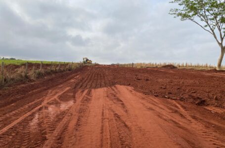 Fase 2 do Melhor Caminho acelera recuperação das estradas rurais em Santa Fé do Sul