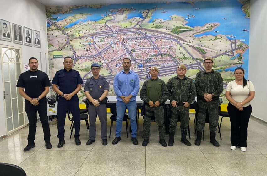  Reunião de alinhamento define plano de segurança para o Sonho de Natal 2025 em Santa Fé do Sul