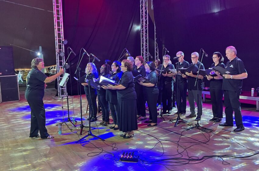  Programação Especial do Sonho de Natal segue encantando Santa Fé do Sul