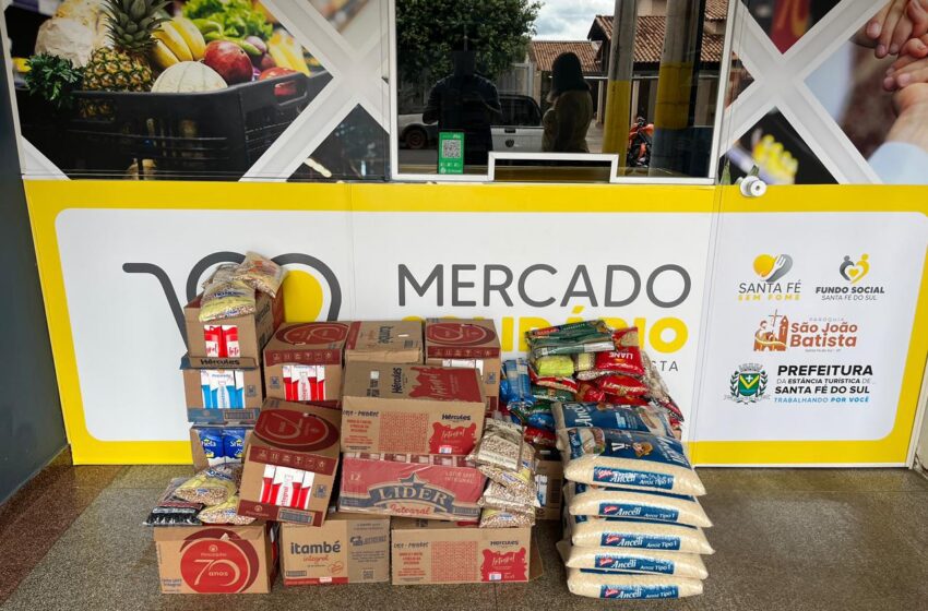  Mercado Solidário recebe 240 litros de leite e 100 quilos de alimentos arrecadados em jogo beneficente
