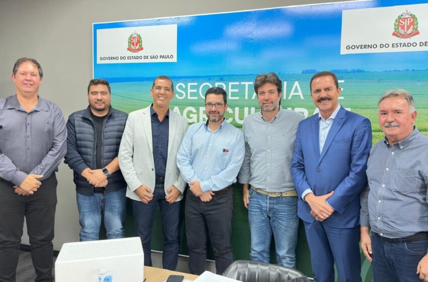  Prefeito de Santa Fé do Sul participa de audiência na Secretaria de Agricultura em defesa da produção de tilápia